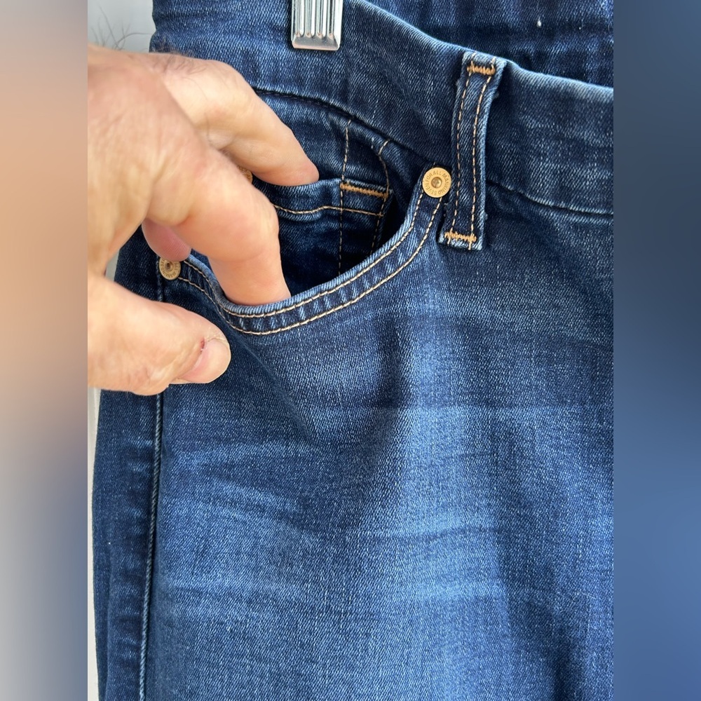 7 For All Mankind | Kimmie Crop | Blue Straight Leg Jeans | Size 29 - Picture 2 of 7